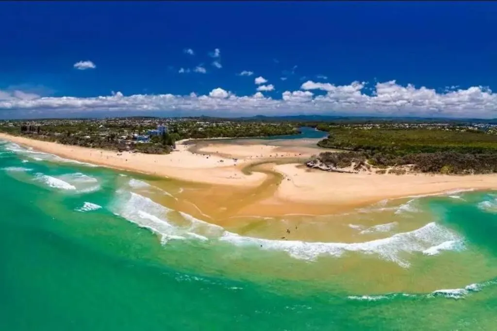 Hébergement de vacances 9 Room Family & Pet Friendly Home Caloundra