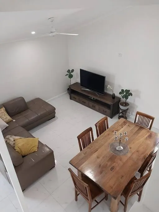 9 Room Family & Pet Friendly Home Caloundra